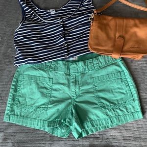 ✨3 for $25✨ Green Old Navy shorts